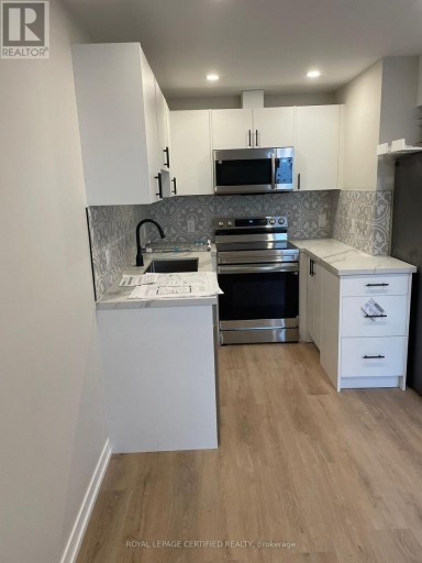 48 FRANCES AVENUE, Toronto (Stonegate-Queensway), Ontario, M8Y3K9