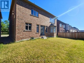211 HILLSVIEW DRIVE Richmond Hill (Observatory) Ontario photo 20