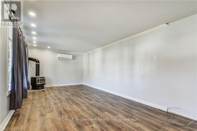 480 CAVAN STREET Minto Ontario photo 11