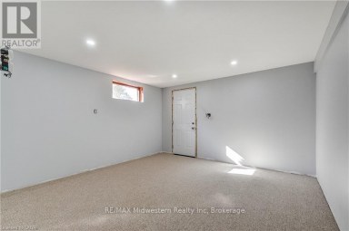 480 CAVAN STREET Minto Ontario photo 29
