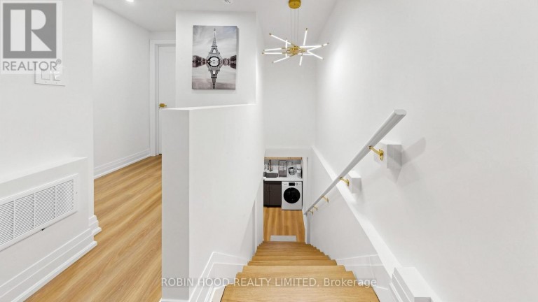 GARDEN SUITE - 8 LAXTON AVENUE, Toronto (South Parkdale), Ontario, M6K1K9