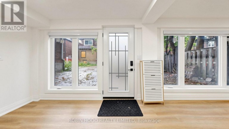 GARDEN SUITE - 8 LAXTON AVENUE, Toronto (South Parkdale), Ontario, M6K1K9