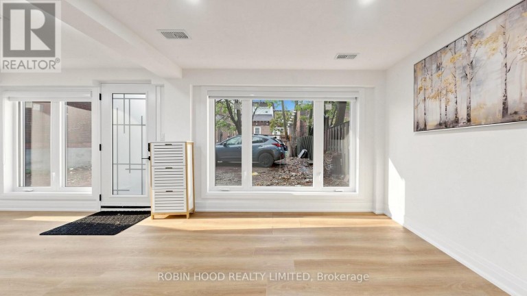 GARDEN SUITE - 8 LAXTON AVENUE, Toronto (South Parkdale), Ontario, M6K1K9