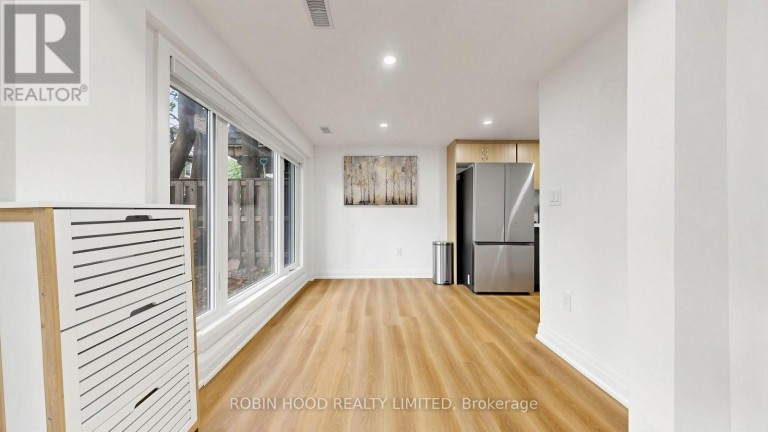 GARDEN SUITE - 8 LAXTON AVENUE, Toronto (South Parkdale), Ontario, M6K1K9