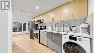 GARDEN SUITE - 8 LAXTON AVENUE Toronto (South Parkdale) Ontario photo 7