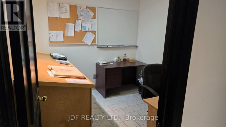 15 - 665 MILLWAY AVENUE, Vaughan (Concord), Ontario, L4K3T8