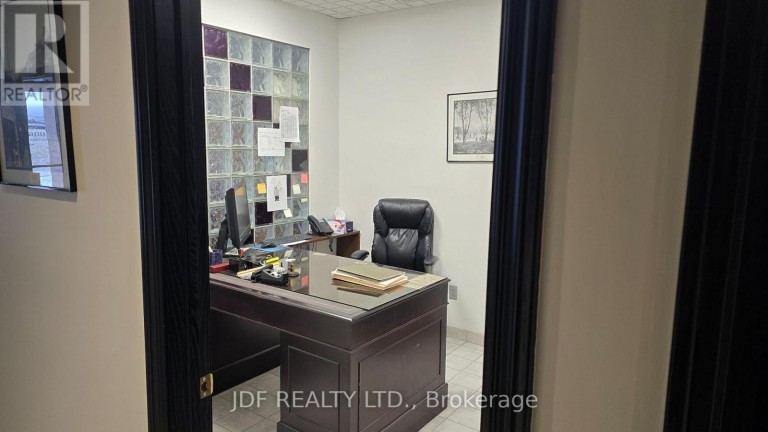 15 - 665 MILLWAY AVENUE, Vaughan (Concord), Ontario, L4K3T8