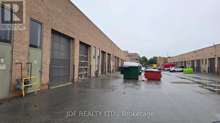 15 - 665 MILLWAY AVENUE, Vaughan (Concord), Ontario, L4K3T8