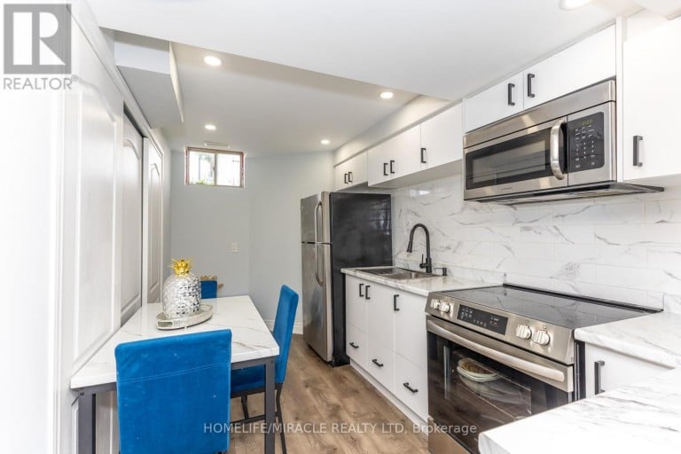 180 BONNIE BRAES DRIVE, Brampton (Credit Valley), Ontario, L6Y5Y7