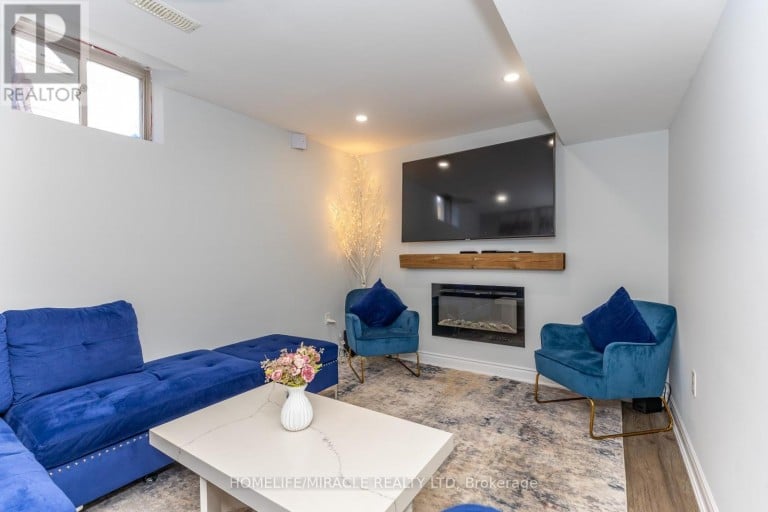 180 BONNIE BRAES DRIVE, Brampton (Credit Valley), Ontario, L6Y5Y7
