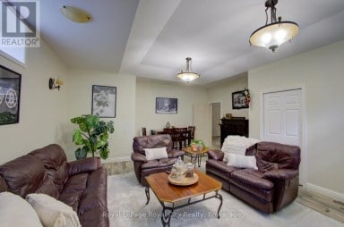830 SCOTLAND STREET Centre Wellington (Fergus) Ontario photo 27