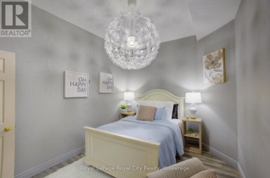 830 SCOTLAND STREET Centre Wellington (Fergus) Ontario photo 31
