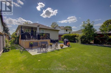 830 SCOTLAND STREET Centre Wellington (Fergus) Ontario photo 32