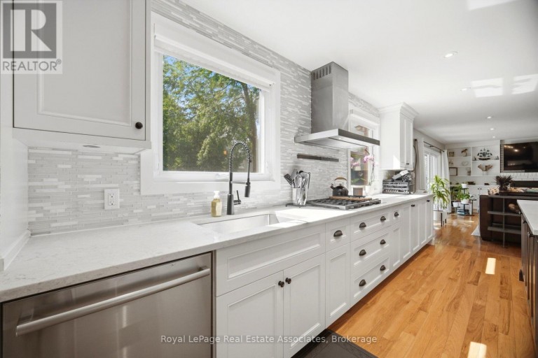 45 CLEAVEHOLM DRIVE, Halton Hills (Georgetown), Ontario, L7G3E3