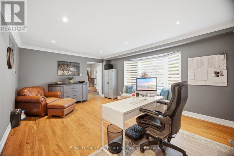 45 CLEAVEHOLM DRIVE, Halton Hills (Georgetown), Ontario, L7G3E3