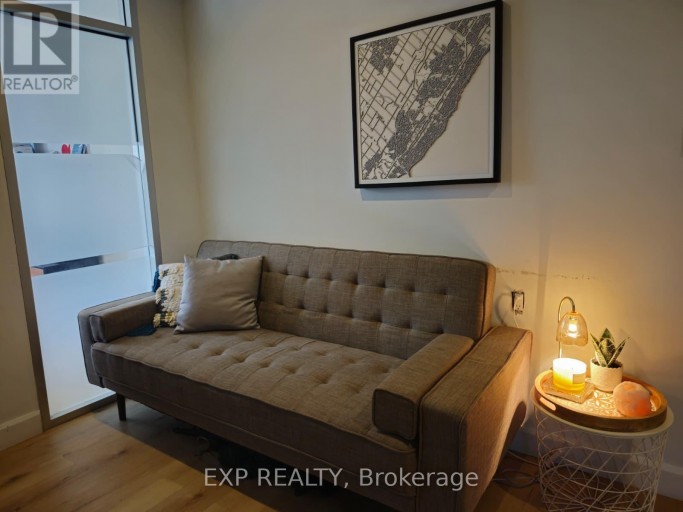 200 - 534 BRANT STREET, Burlington (Brant), Ontario, L7R2G8