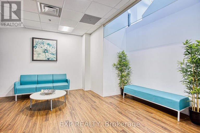 1 LL - 150 MAIN STREET W, Hamilton (Central), Ontario, L8P1H8