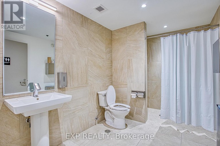 1 LL - 150 MAIN STREET W, Hamilton (Central), Ontario, L8P1H8