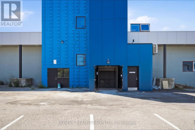 314 - 45 INDUSTRIAL STREET, Toronto (Thorncliffe Park), Ontario, M4G1Z2
