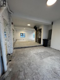 MAIN - 96 WILSON STREET Hamilton (Beasley) Ontario photo 4