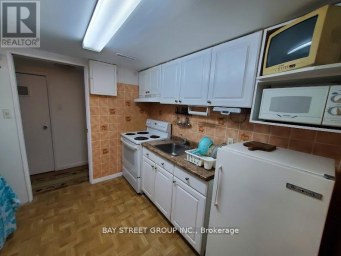 LOWER - 73 REGATTA CRESCENT Toronto (Newtonbrook West) Ontario photo 5