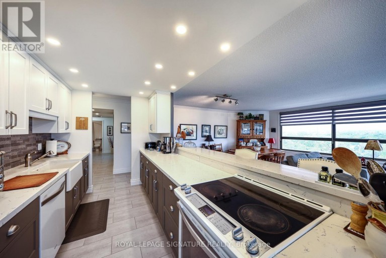 907 - 1300 BLOOR STREET, Mississauga (Applewood), Ontario, L4Y3Z2