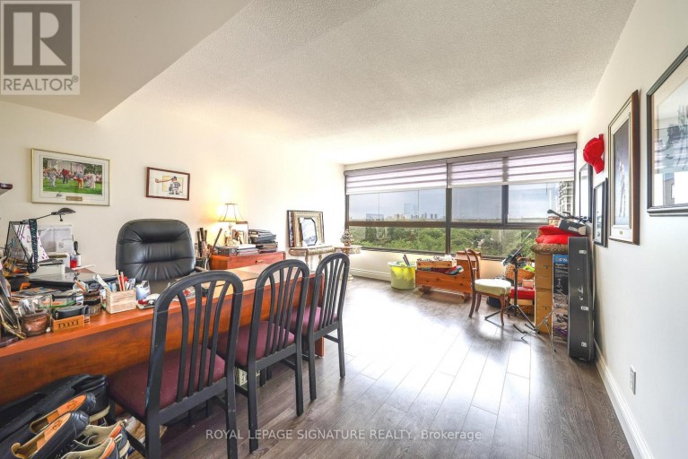 907 - 1300 BLOOR STREET, Mississauga (Applewood), Ontario, L4Y3Z2