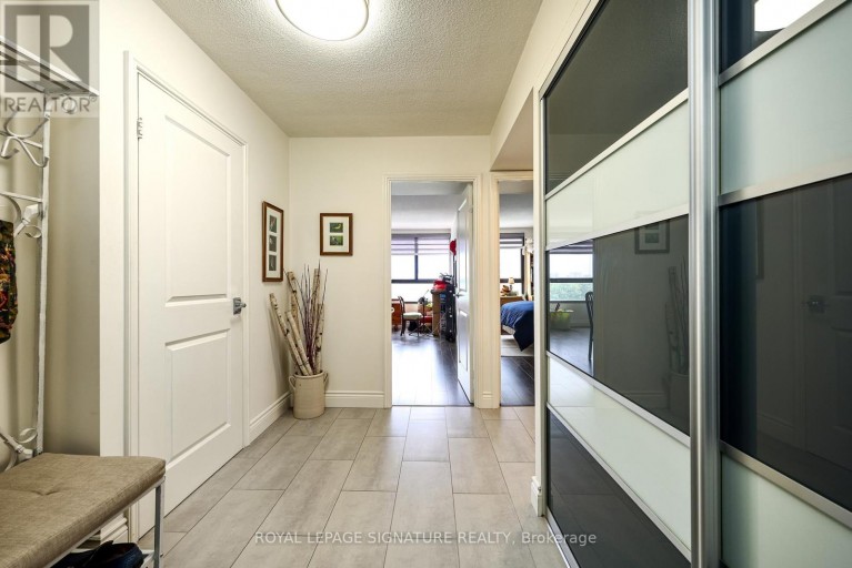 907 - 1300 BLOOR STREET, Mississauga (Applewood), Ontario, L4Y3Z2