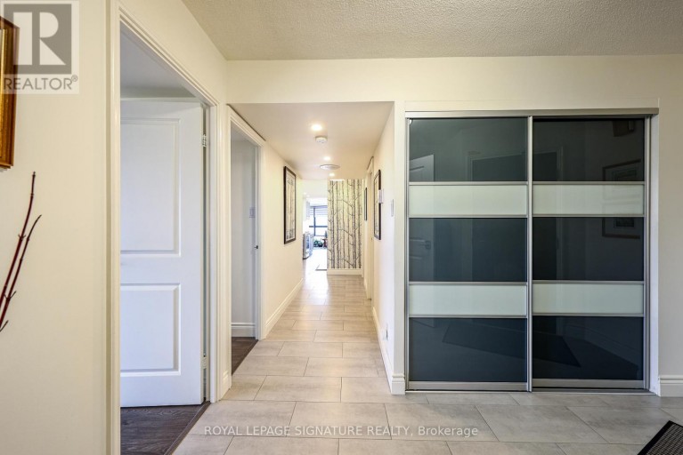 907 - 1300 BLOOR STREET, Mississauga (Applewood), Ontario, L4Y3Z2