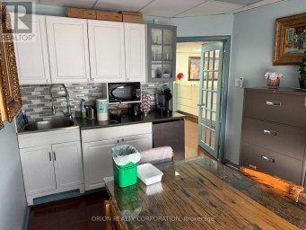 3770 BATHURST STREET Toronto (Clanton Park) Ontario photo 3