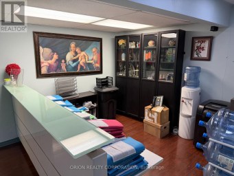 3770 BATHURST STREET Toronto (Clanton Park) Ontario photo 5