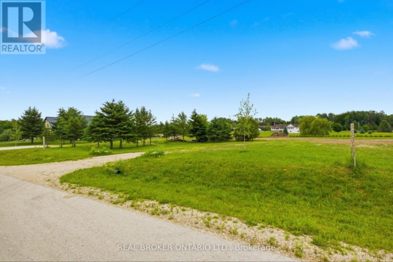 1022 CURRIE STREET, Howick, Ontario, N0G2X0