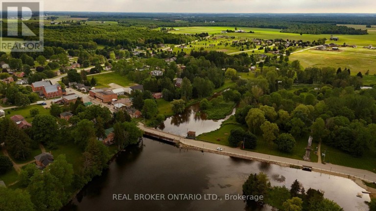 1022 CURRIE STREET, Howick, Ontario, N0G2X0