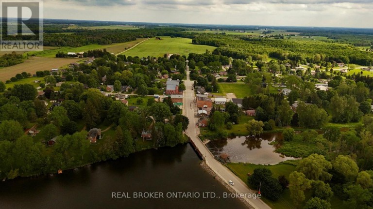 1016 CURRIE STREET, Howick, Ontario, N0G2X0