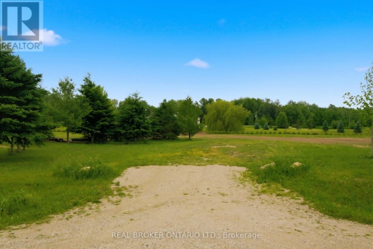 1020 CURRIE STREET, Howick, Ontario, N0G2X0