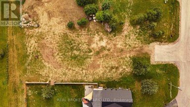 1020 CURRIE STREET Howick Ontario photo 33
