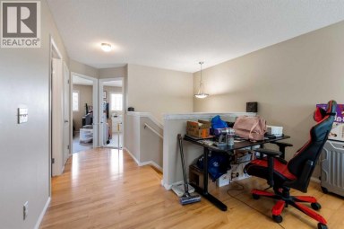2323 Eversyde Avenue SW Calgary Alberta photo 16