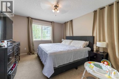 2323 Eversyde Avenue SW Calgary Alberta photo 17