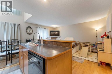 2323 Eversyde Avenue SW Calgary Alberta photo 9