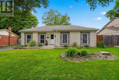 1400 STONEYBROOK CRESCENT London North (North G) Ontario photo 1