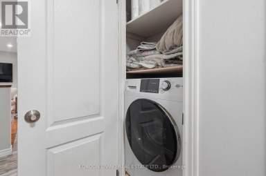 1400 STONEYBROOK CRESCENT London North (North G) Ontario photo 23