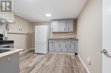 1400 STONEYBROOK CRESCENT London North (North G) Ontario photo 24