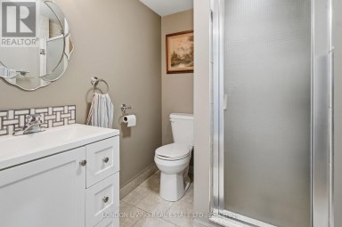1400 STONEYBROOK CRESCENT London North (North G) Ontario photo 31