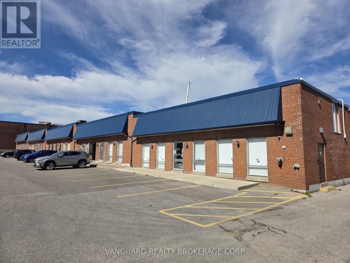90-92 MARTIN ROSS AVENUE, Toronto (York University Heights), Ontario, M3J2L4