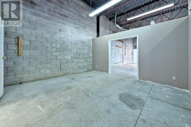 90-92 MARTIN ROSS AVENUE Toronto (York University Heights) Ontario photo 18