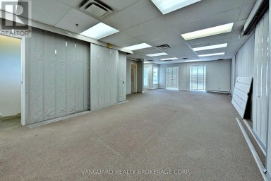 90-92 MARTIN ROSS AVENUE Toronto (York University Heights) Ontario photo 7