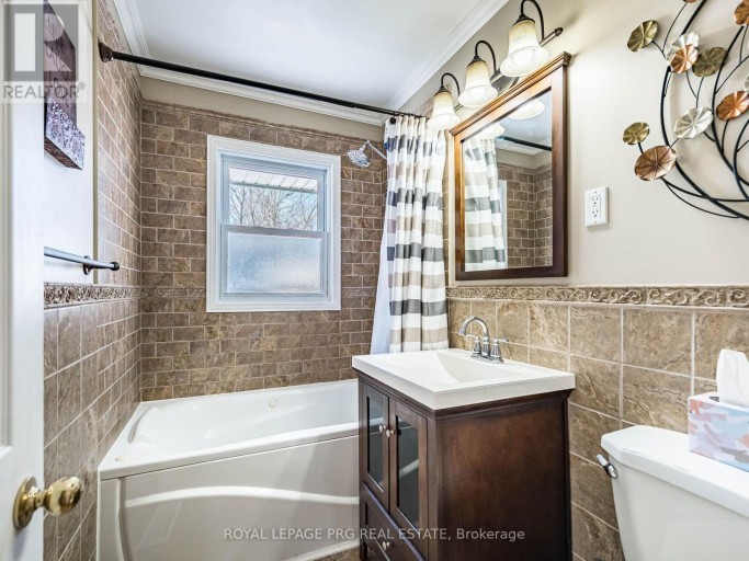 306 HELENA STREET, Haldimand (Dunnville), Ontario, N1A2S8