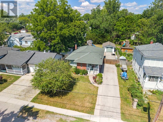 306 HELENA STREET, Haldimand (Dunnville), Ontario, N1A2S8