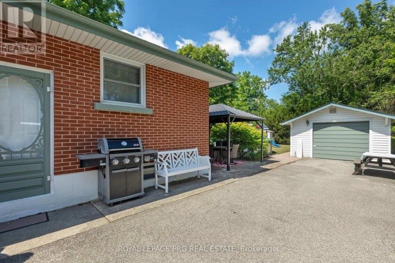 306 HELENA STREET, Haldimand (Dunnville), Ontario, N1A2S8