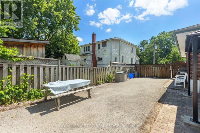306 HELENA STREET, Haldimand (Dunnville), Ontario, N1A2S8